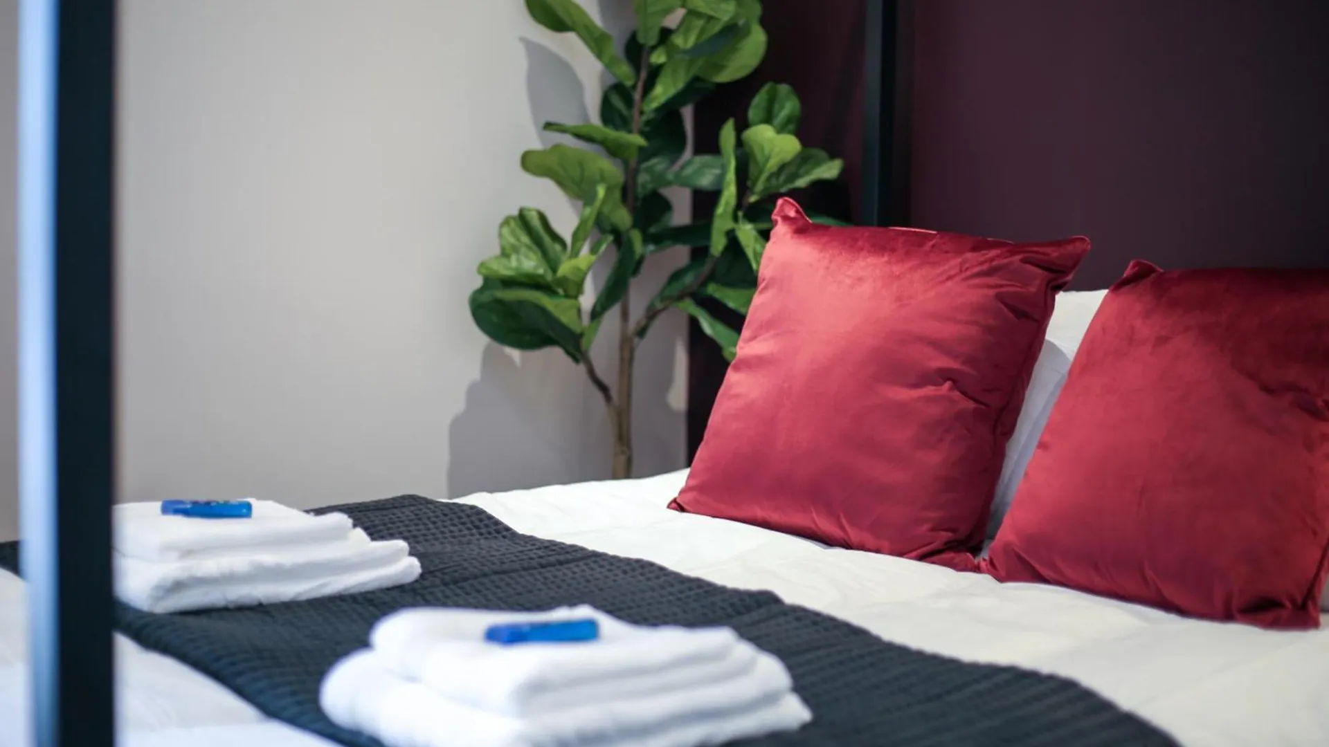 Apartamento Brighton Queens Retreat Bn1, Next To Train Station And Beach ,6Guests